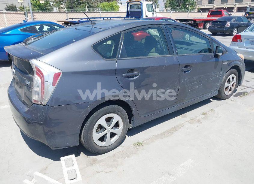 Photo 4 of 2013 Toyota Prius TWO (VIN JTDKN3DU2D1720778)