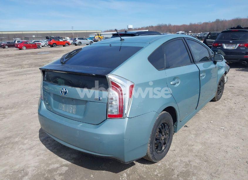 Photo 4 of 2013 Toyota Prius TWO (VIN JTDKN3DU2D5553055)