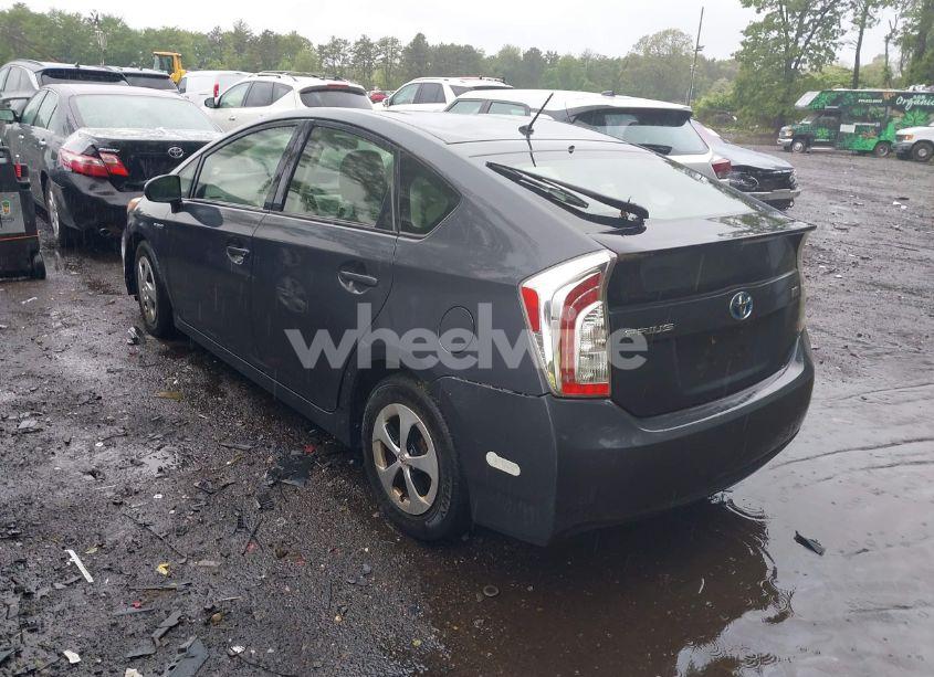 Photo 3 of 2014 Toyota Prius FIVE/FOUR/THREE/TWO (VIN JTDKN3DU2E0376375)