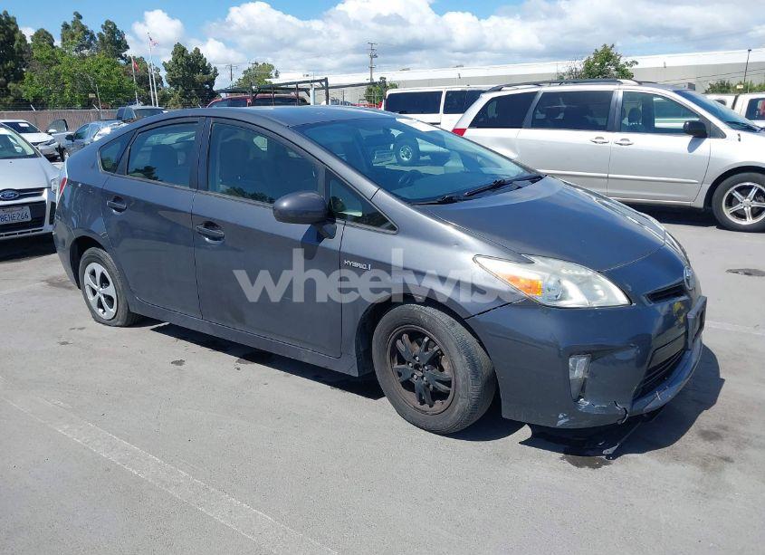 2014 Toyota Prius TWO (VIN JTDKN3DU2E0377039) main photo
