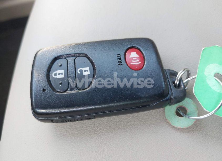 Photo 11 of 2014 Toyota Prius FOUR (VIN JTDKN3DU2E0390342)