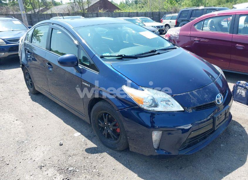 2014 Toyota Prius TWO (VIN JTDKN3DU2E1771831) main photo