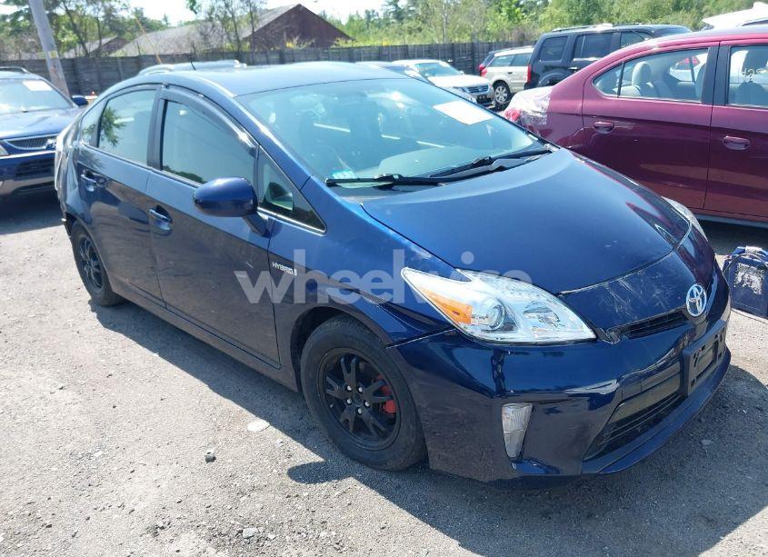 Photo 14 of 2014 Toyota Prius TWO (VIN JTDKN3DU2E1771831)