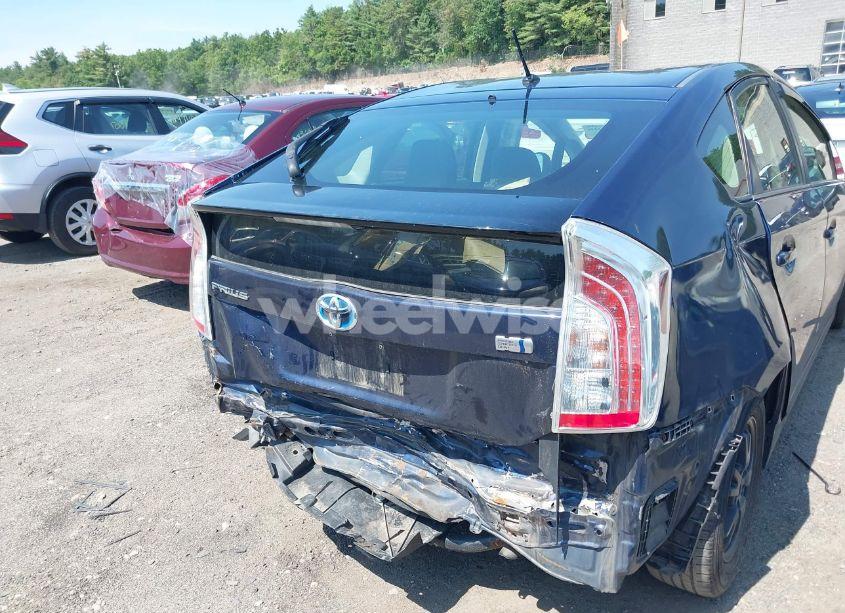 Photo 17 of 2014 Toyota Prius TWO (VIN JTDKN3DU2E1771831)