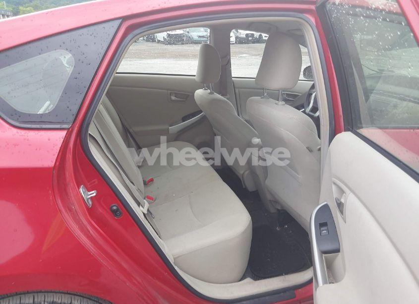 Photo 8 of 2014 Toyota Prius (VIN JTDKN3DU2E1772509)