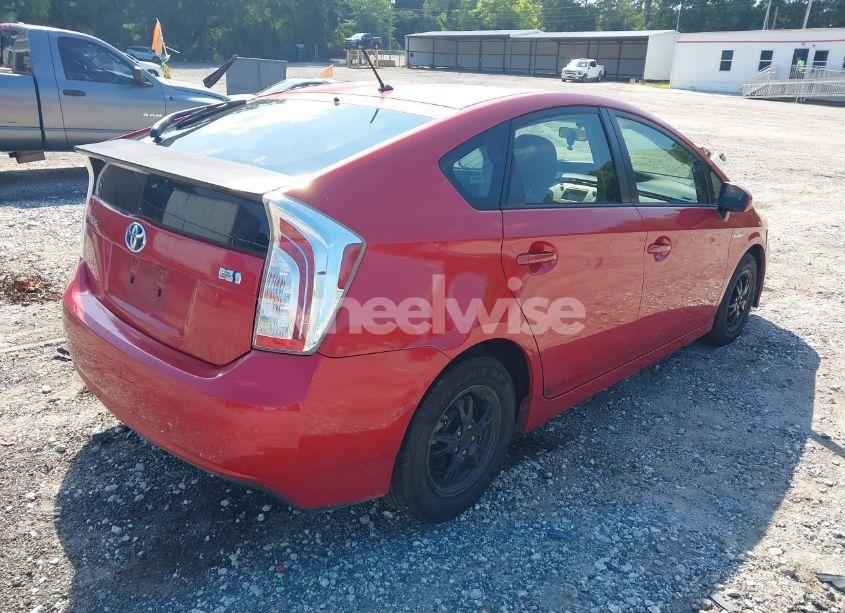 Photo 4 of 2014 Toyota Prius TWO (VIN JTDKN3DU2E1774423)