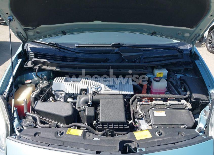 Photo 10 of 2014 Toyota Prius FOUR (VIN JTDKN3DU2E1841005)