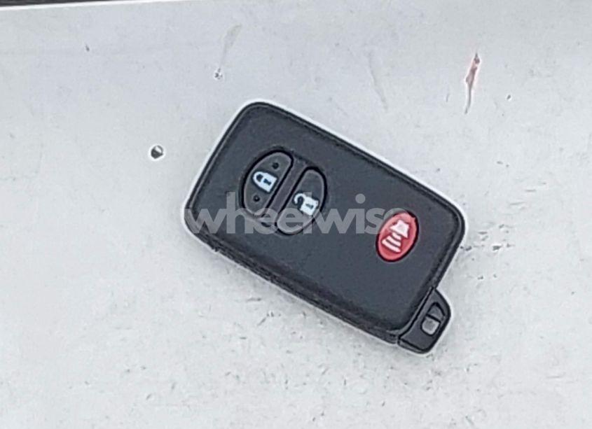 Photo 11 of 2015 Toyota Prius TWO (VIN JTDKN3DU2F0423129)