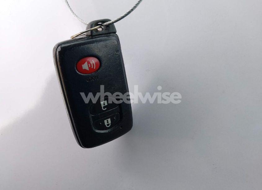 Photo 11 of 2015 Toyota Prius TWO (VIN JTDKN3DU2F0482052)