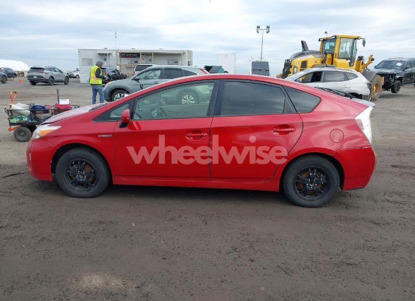 Photo 14 of 2015 Toyota Prius TWO (VIN JTDKN3DU2F0482052)