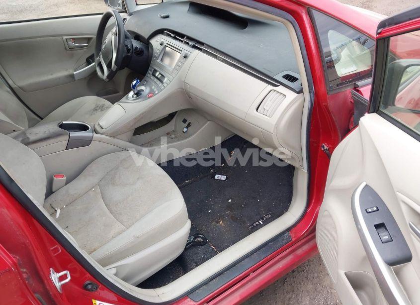 Photo 5 of 2015 Toyota Prius TWO (VIN JTDKN3DU2F0482052)