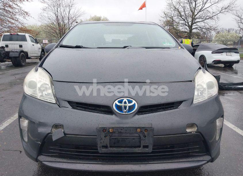 Photo 12 of 2015 Toyota Prius TWO (VIN JTDKN3DU2F1873521)