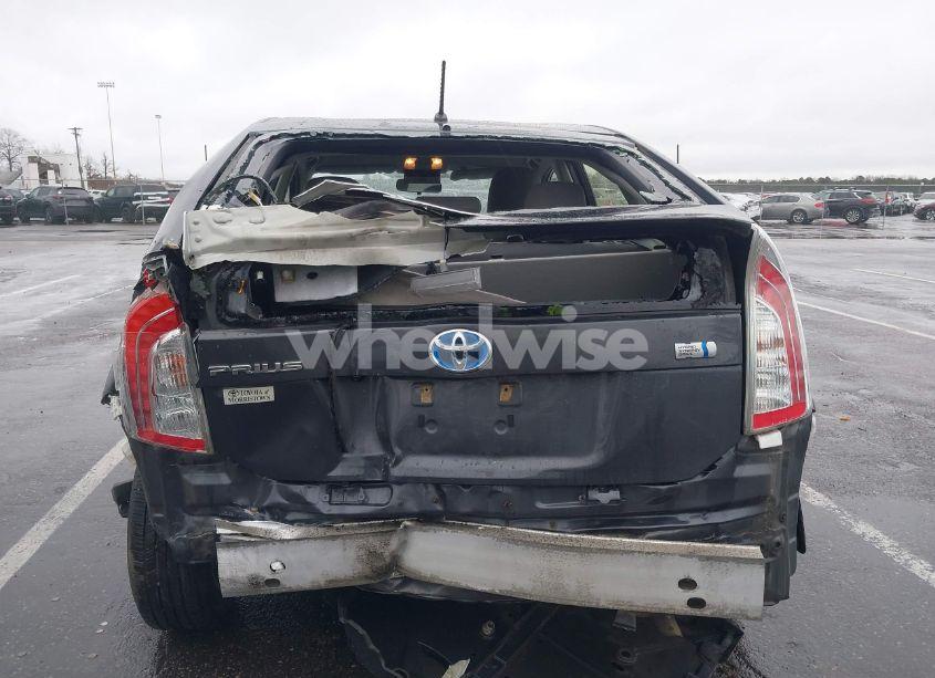 Photo 16 of 2015 Toyota Prius TWO (VIN JTDKN3DU2F1873521)