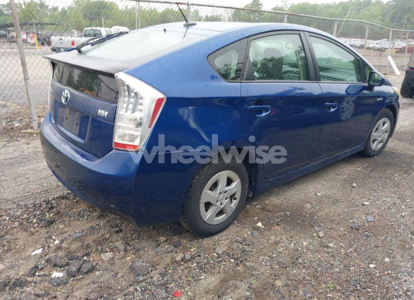 Photo 4 of 2010 Toyota Prius IV (VIN JTDKN3DU3A0007731)