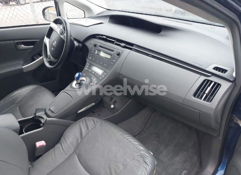 Photo 5 of 2010 Toyota Prius IV (VIN JTDKN3DU3A0007731)