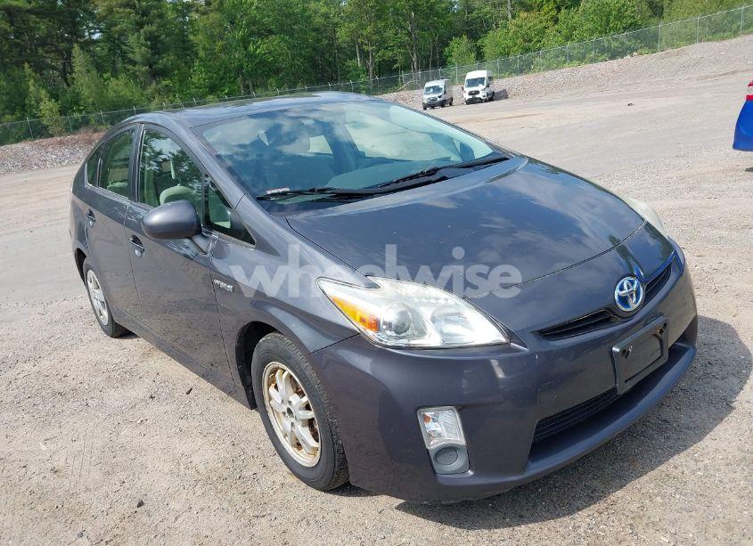 Photo 6 of 2010 Toyota Prius III (VIN JTDKN3DU3A0012492)
