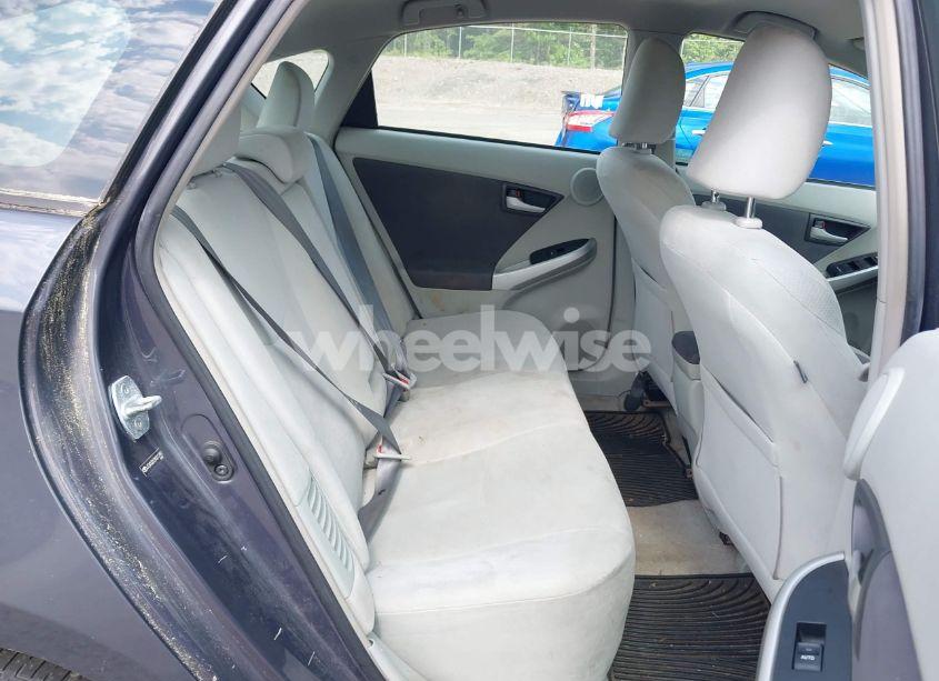 Photo 8 of 2010 Toyota Prius III (VIN JTDKN3DU3A0012492)