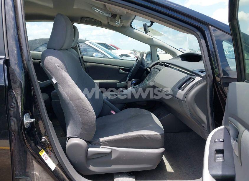 Photo 5 of 2010 Toyota Prius II (VIN JTDKN3DU3A0053396)