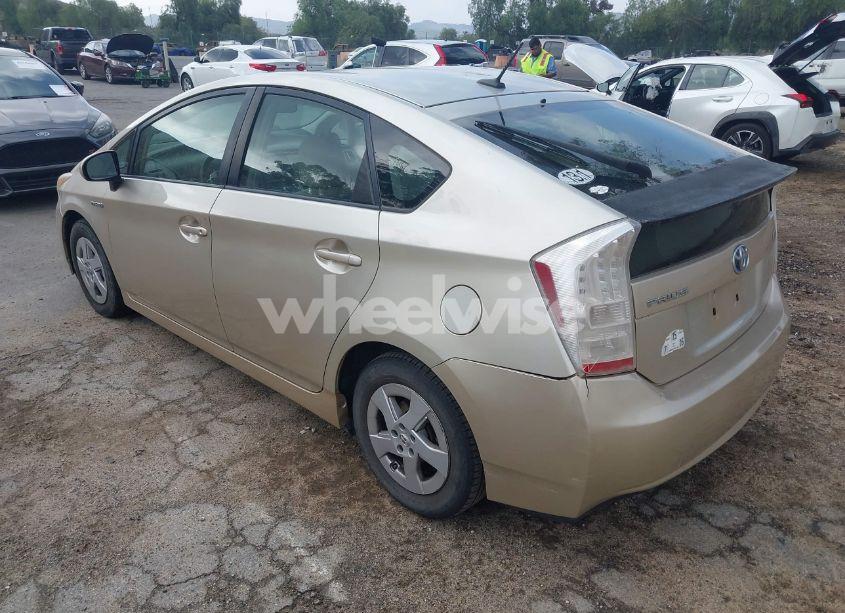 Photo 3 of 2010 Toyota Prius III (VIN JTDKN3DU3A0082879)