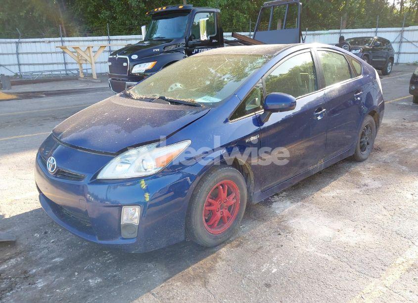 Photo 2 of 2010 Toyota Prius II (VIN JTDKN3DU3A0109854)