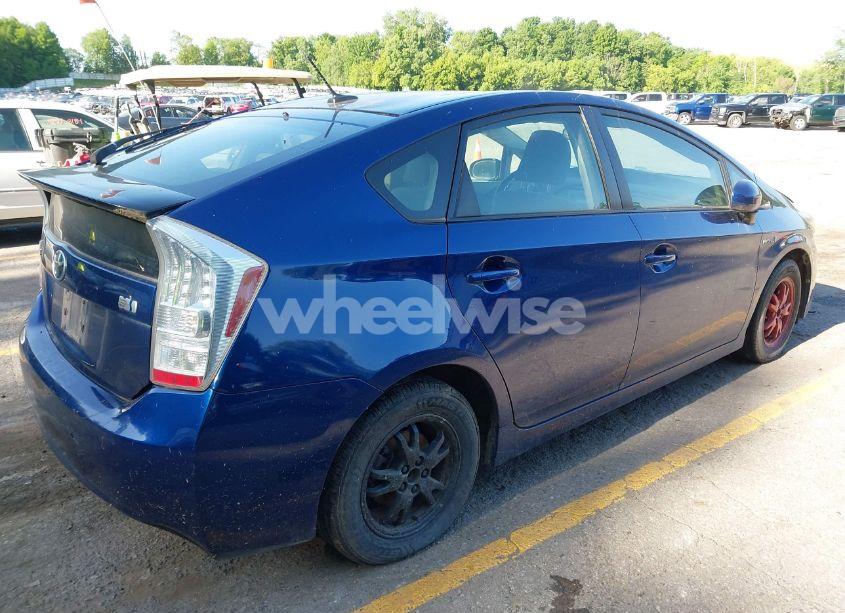 Photo 4 of 2010 Toyota Prius II (VIN JTDKN3DU3A0109854)