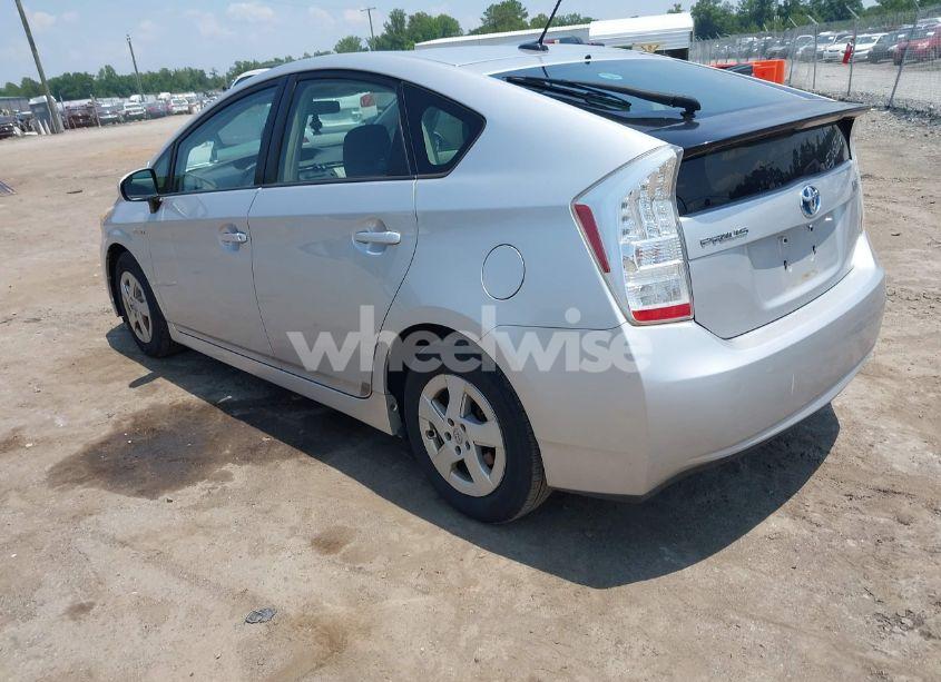 Photo 3 of 2010 Toyota Prius II (VIN JTDKN3DU3A0150484)