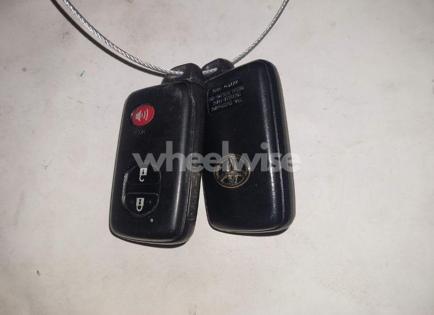 Photo 11 of 2010 Toyota Prius II (VIN JTDKN3DU3A1018061)