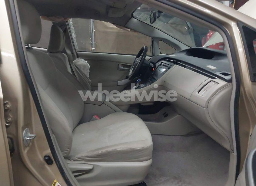 Photo 5 of 2010 Toyota Prius II (VIN JTDKN3DU3A1018061)