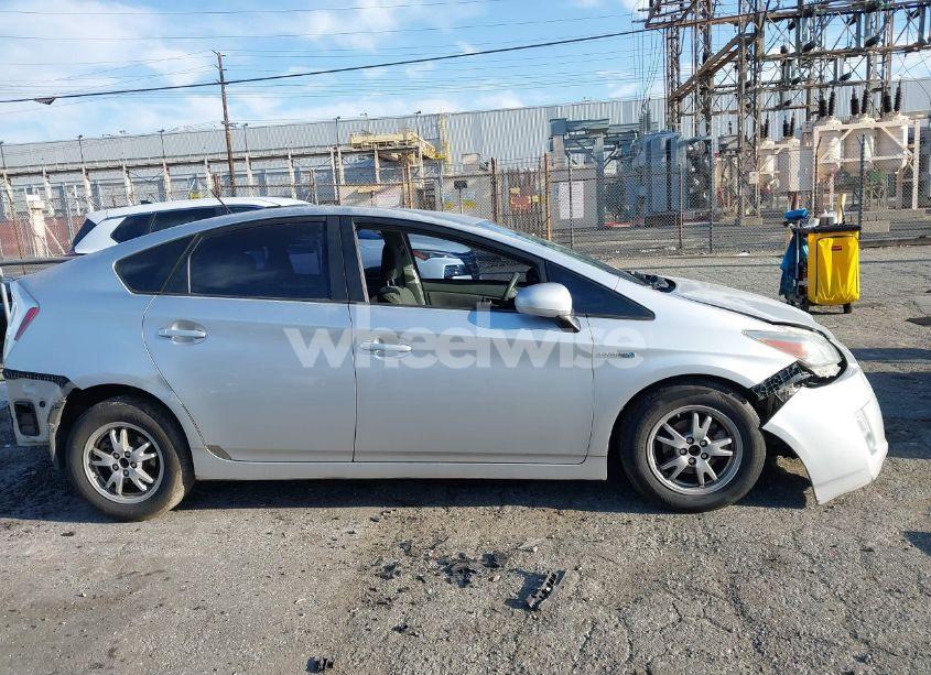 Photo 14 of 2010 Toyota Prius II (VIN JTDKN3DU3A1231186)
