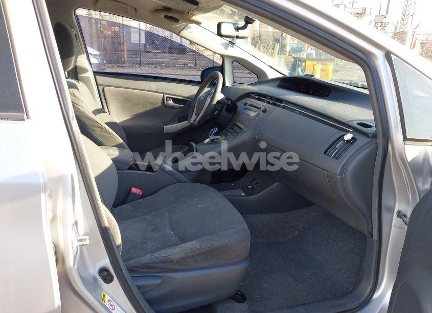 Photo 5 of 2010 Toyota Prius II (VIN JTDKN3DU3A1231186)