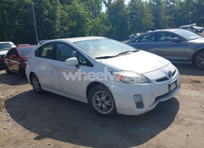 2010 Toyota Prius III (VIN JTDKN3DU3A5126222) main photo