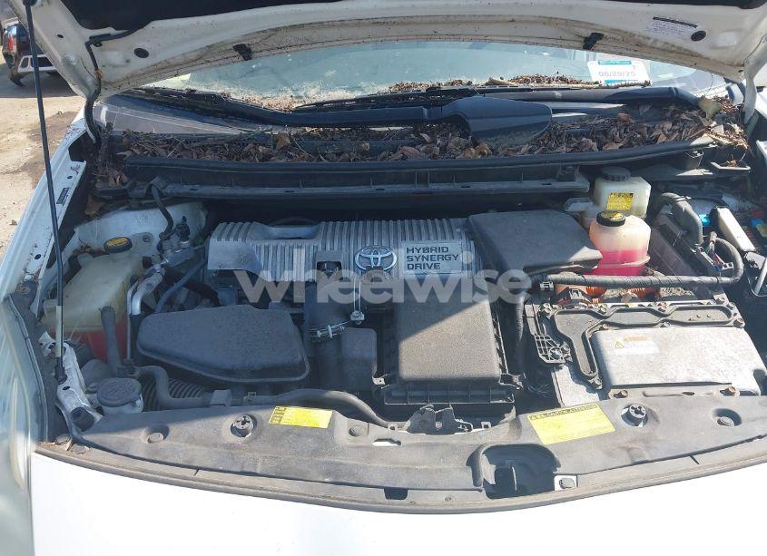 Photo 10 of 2010 Toyota Prius III (VIN JTDKN3DU3A5126222)