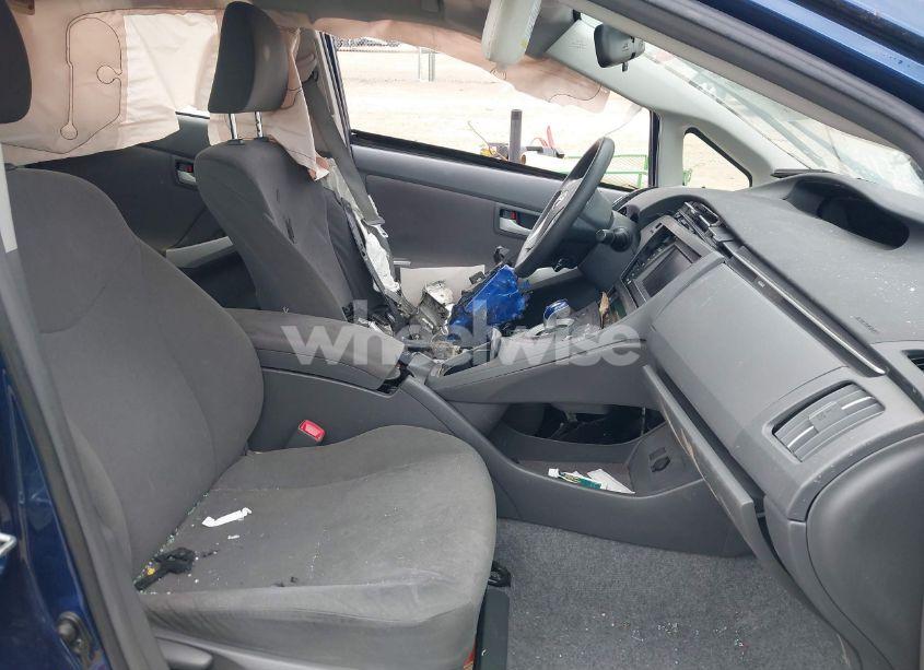 Photo 5 of 2011 Toyota Prius (VIN JTDKN3DU3B0269475)