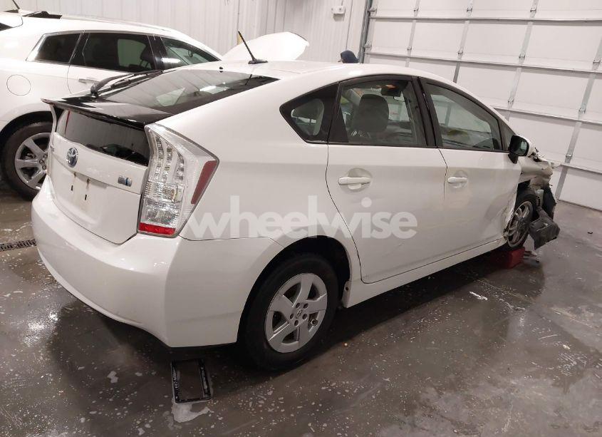 Photo 4 of 2011 Toyota Prius (VIN JTDKN3DU3B0294912)