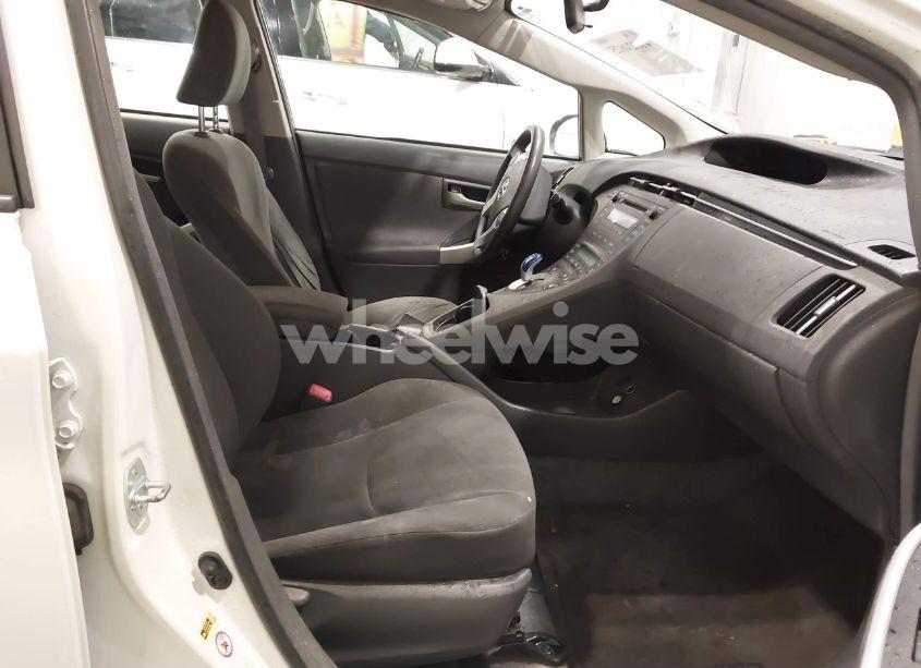 Photo 5 of 2011 Toyota Prius (VIN JTDKN3DU3B0294912)