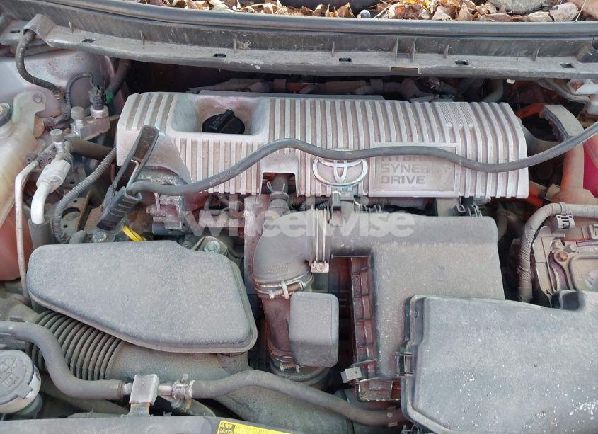 Photo 10 of 2011 Toyota Prius FOUR (VIN JTDKN3DU3B0294960)