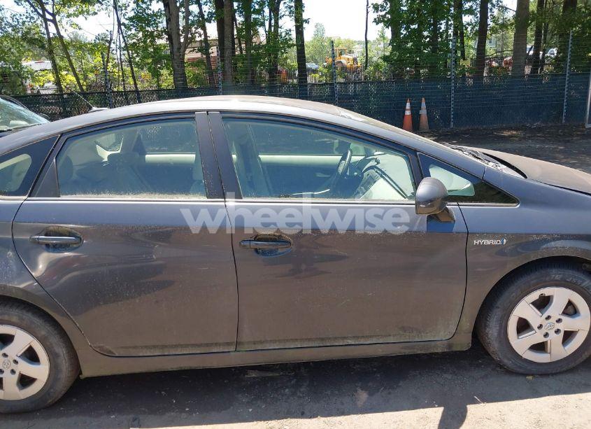 Photo 12 of 2011 Toyota Prius FOUR (VIN JTDKN3DU3B1443653)