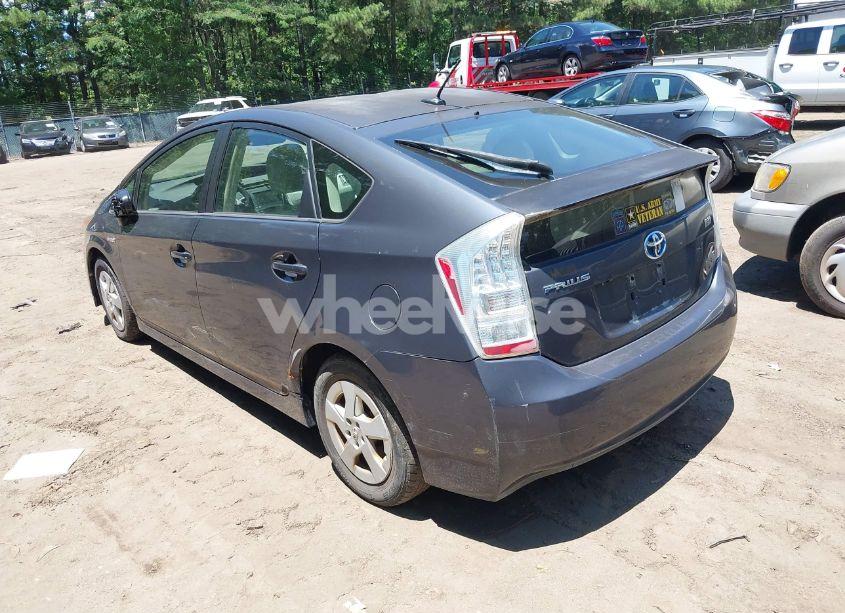Photo 3 of 2011 Toyota Prius FOUR (VIN JTDKN3DU3B1443653)