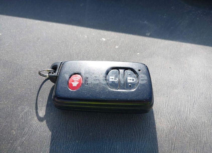 Photo 11 of 2011 Toyota Prius TWO (VIN JTDKN3DU3B1476538)