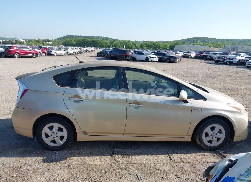 Photo 13 of 2011 Toyota Prius TWO (VIN JTDKN3DU3B1476538)