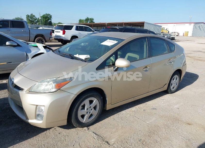Photo 2 of 2011 Toyota Prius TWO (VIN JTDKN3DU3B1476538)