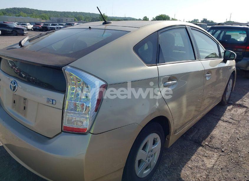 Photo 6 of 2011 Toyota Prius TWO (VIN JTDKN3DU3B1476538)