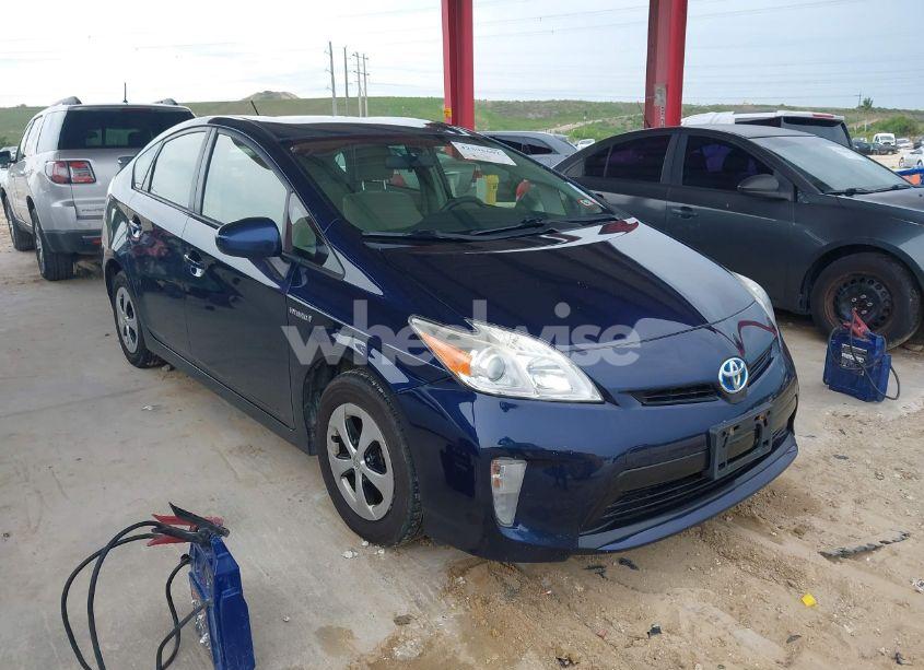 2012 Toyota Prius TWO (VIN JTDKN3DU3C0335122) main photo