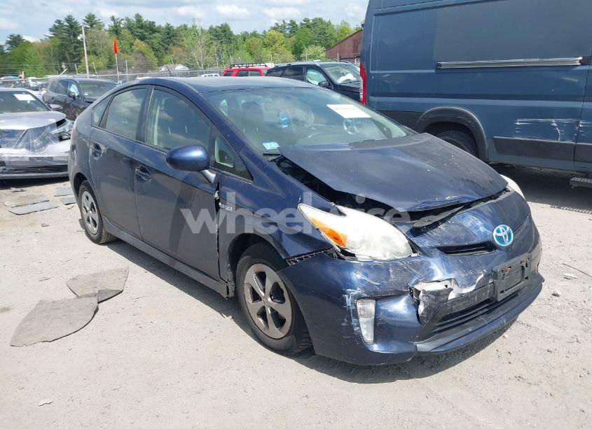 2012 Toyota Prius THREE (VIN JTDKN3DU3C0336870) main photo