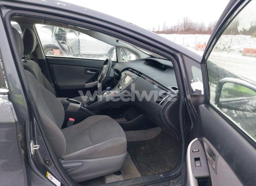 Photo 5 of 2012 Toyota Prius TWO (VIN JTDKN3DU3C5506860)