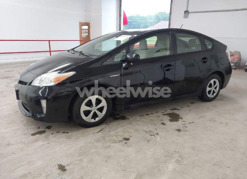Photo 2 of 2013 Toyota Prius THREE (VIN JTDKN3DU3D0340869)