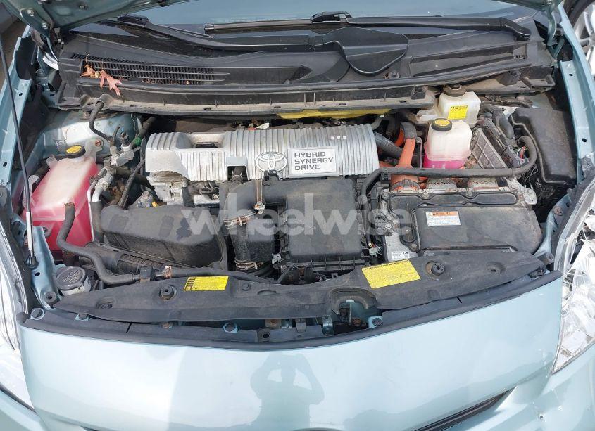 Photo 10 of 2013 Toyota Prius THREE (VIN JTDKN3DU3D1631270)