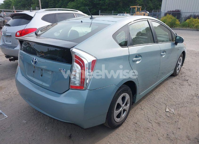 Photo 4 of 2013 Toyota Prius THREE (VIN JTDKN3DU3D1631270)