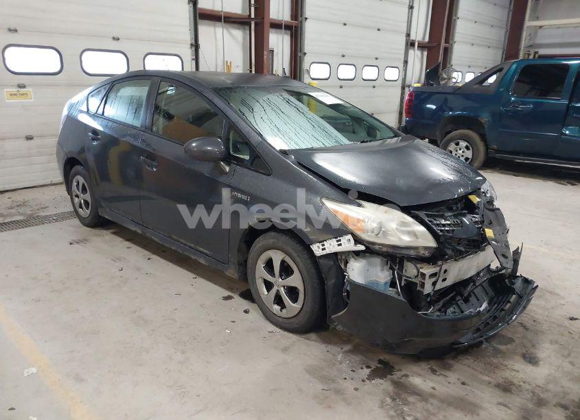 2013 Toyota Prius TWO (VIN JTDKN3DU3D1687337) main photo