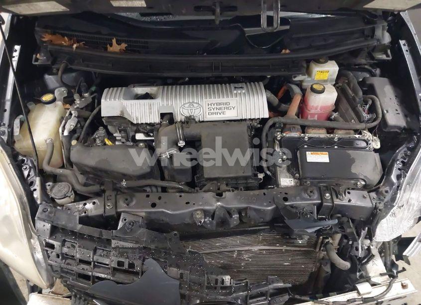 Photo 10 of 2013 Toyota Prius TWO (VIN JTDKN3DU3D1687337)